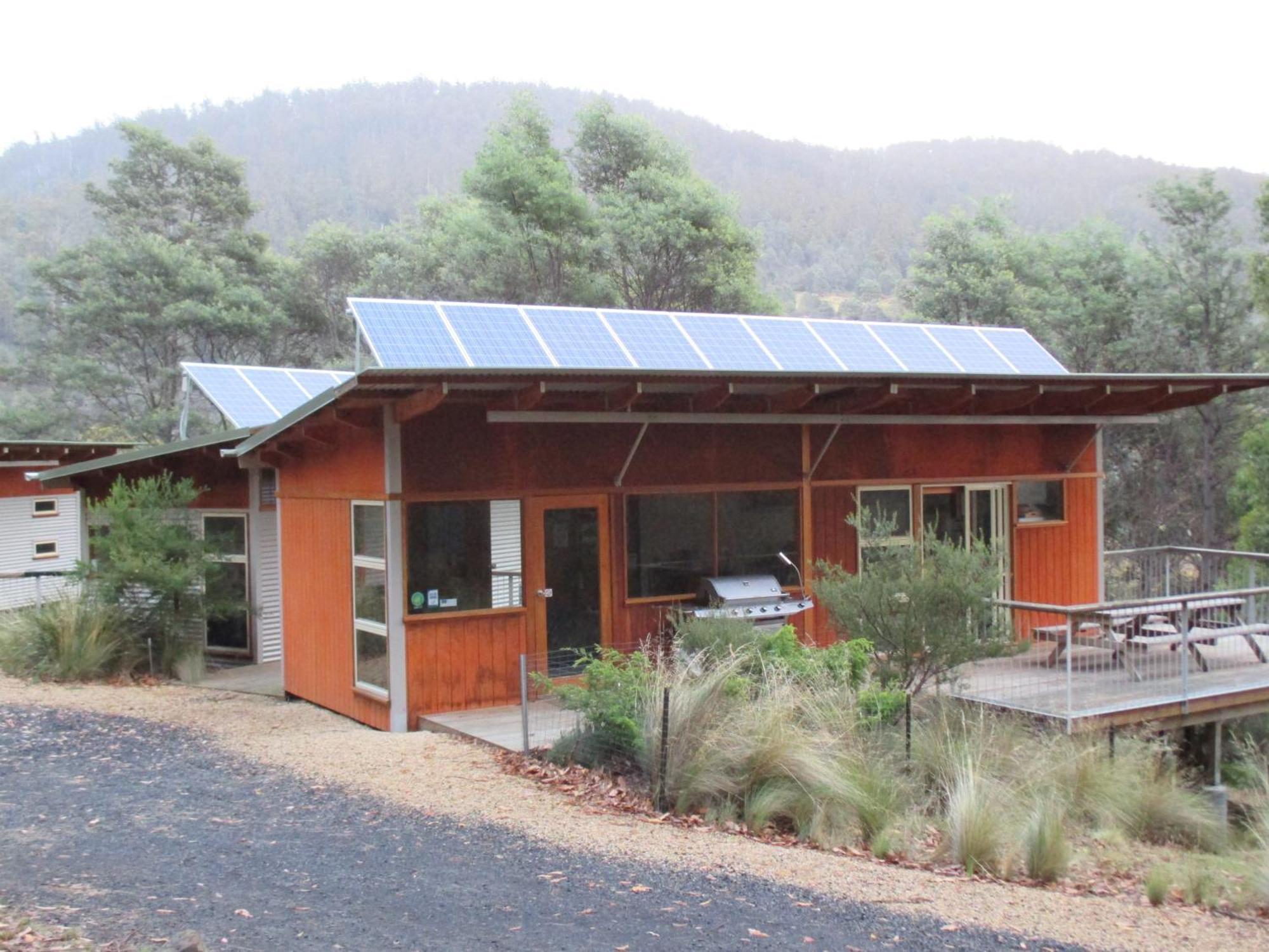 Hotel Base Camp Tasmania à New Norfolk Extérieur photo