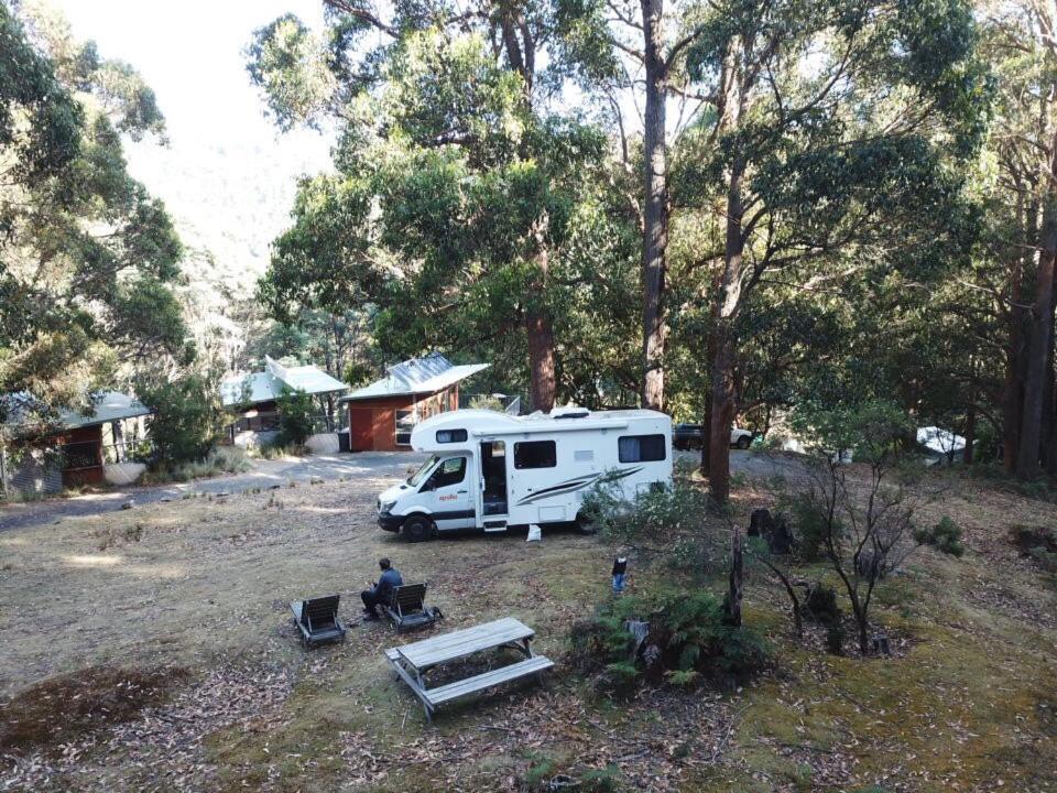 Hotel Base Camp Tasmania à New Norfolk Extérieur photo